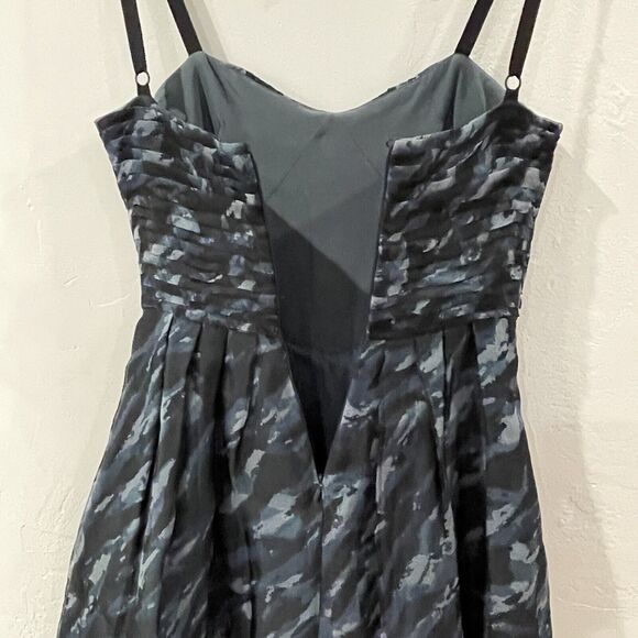 BCBGMaxAzria Silk Camo Mini Dress Size XXS Blue Tulle Pockets Winter Formal - Picture 13 of 16